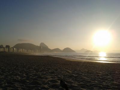 在里约热内卢, 日出, 海滩