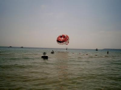 降落伞在海上, 降落伞, 海, 保加利亚