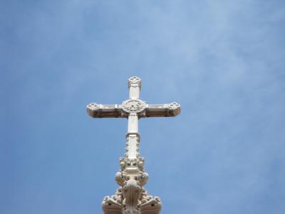 十字架, 那不勒斯大教堂, 立面