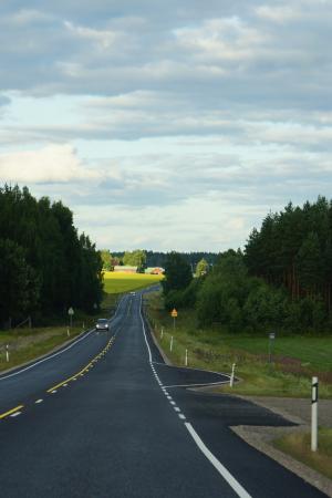 芬兰语, 道路, 在路上, 直接