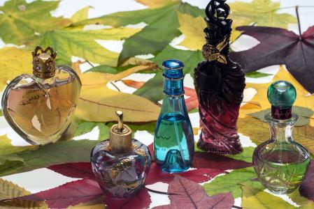 香水, 香水瓶, 静物, 瓶, 颜色, 蓝瓶, 叶子