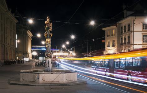 kindlifresser 喷泉, 伯尔尼, 公共汽车, 晚上, 长时间曝光, 灯, 公共 personennahverkehr