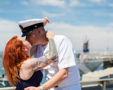 吻, 接吻, 退伍军人, 海军, 部署, 首页, 妻子