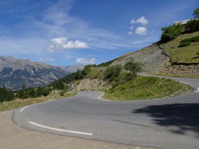 山路, 南阿尔卑斯山, 法国, 蜿蜒的道路