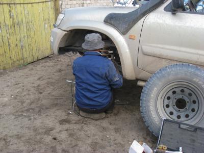 汽车发生故障, 车库, 蒙古