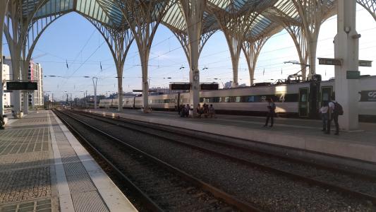 火车, 阿尔法摆动, 葡萄牙