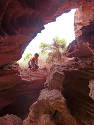 洞穴, 红砂岩, 儿童, 游览, 一起, 红色的岩石, 纹理