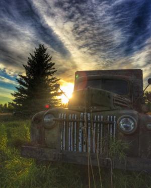 日落, 马尼托巴省, 老卡车, 美丽的云彩, 景观, 夏季, 加拿大