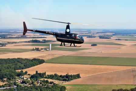 直升机, chevreuse 河谷, 法国, 在天空, 飞行