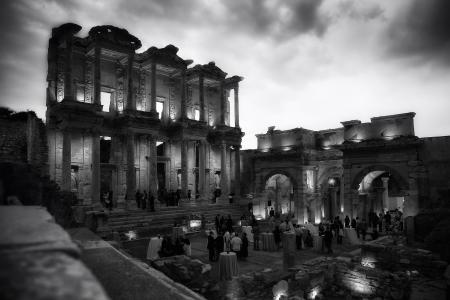 塞尔苏斯图书馆, 以弗所, 土耳其, 废墟, 具有里程碑意义, 历史, 黑色和白色