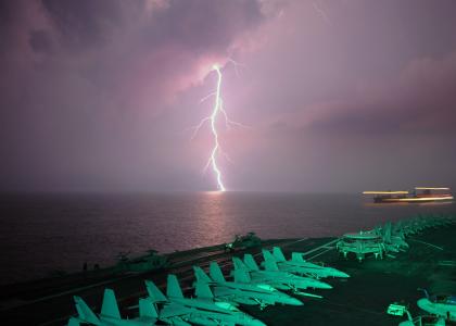 马六甲海峡, 天空, 云彩, 闪电, 风暴, 雷雨, 航空母舰