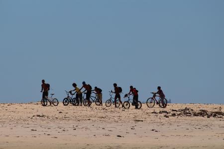 儿童, 南非, 自行车, 海滩, 海, 集团, 黑色