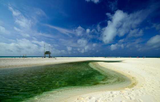 海南西沙全富岛景致图片