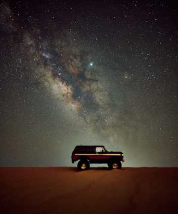 沙漠唯美夜空图片