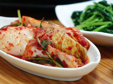 酸辣的美食韩国泡菜图片